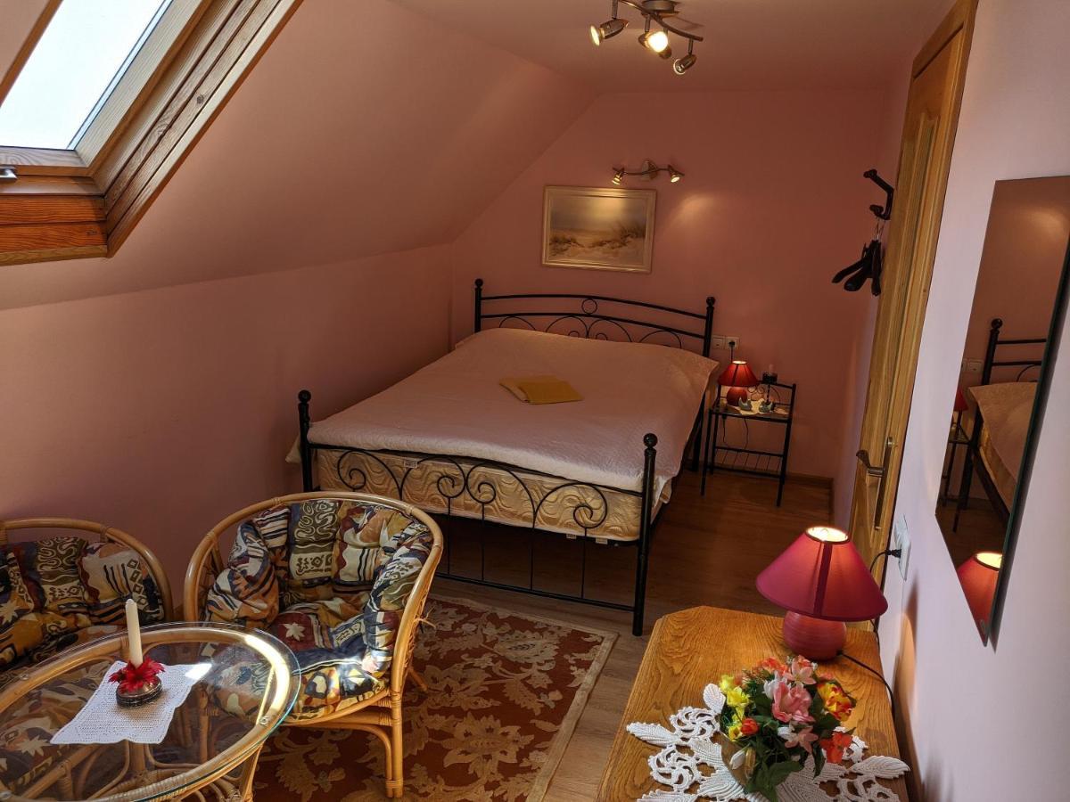 Guest House Nika - Cottages And Rooms In The Heart Of Palanga City Center Zewnętrze zdjęcie