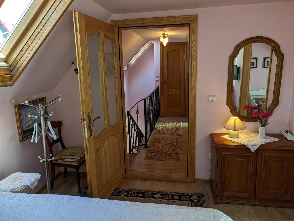 Guest House Nika - Cottages And Rooms In The Heart Of Palanga City Center Zewnętrze zdjęcie
